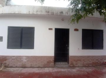 PH · 47m² · 3 Ambientes · Se Vende PH de Dos Dorm. en Zona Sur