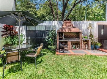 Casa · 161m² · 6 Ambientes · 1 Cochera · Gran Casa - Lote Propio en Agronomía