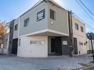 PH · 64m² · 3 Ambientes · Casa en Venta 2 Dorm. con Patio