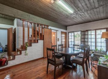 Casa · 229m² · 6 Ambientes · Casa de 6 Ambientes con Cochera San Andrés