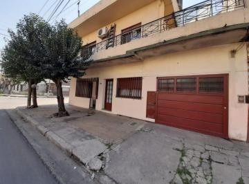 PH · 117m² · 4 Ambientes · 1 Cochera · PH en Venta en Villa Celina Sin Expensas!