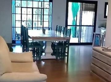 Casa · 92m² · 3 Ambientes · 1 Cochera · Casa en Venta - 2 Dorm. 1 Baño - Cochera - 443 m² - Pergamino