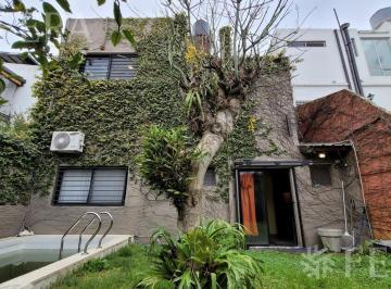Casa · 150m² · 3 Ambientes · Venta de Casa 3 Ambientes con Piscina en Barracas
