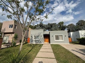 Casa de 4 ambientes, Pilar · Hermosa Casa en Barrio San Ramon