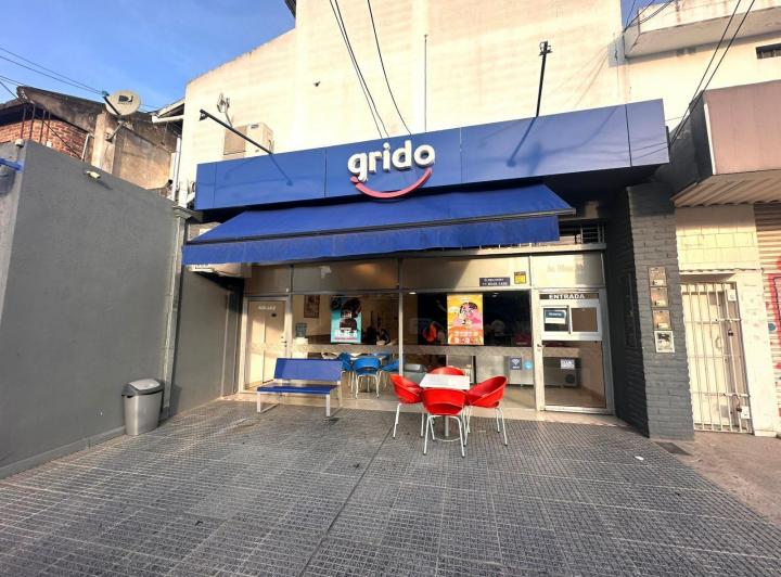 Local comercial · 180m²
