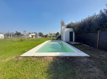 Terreno · 491m² · Venta en Funes Lote con Pileta Baño y Mejoras