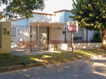 Casa · 166m² · 6 Ambientes · 1 Cochera · Casa en San Andres de Giles
