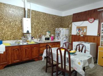 PH · 114m² · 4 Ambientes · Venta PH 4 Amb. 160 Mt. Piñeyro, con Patio Propio
