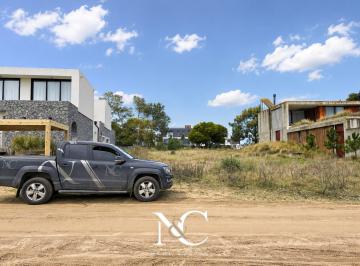 Terreno · 1000m² · Lote en Venta en Costa Esmeralda, Cerca del Mar