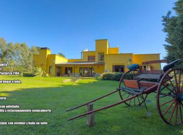Quinta vacacional · 325m² · 5 Dormitorios · 1 Cochera · Casa Quinta en Alquiler Zona Don Bosco