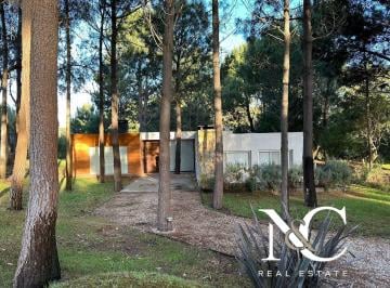 Casa · 145m² · 4 Ambientes · Casa en Venta en Costa Esmeralda