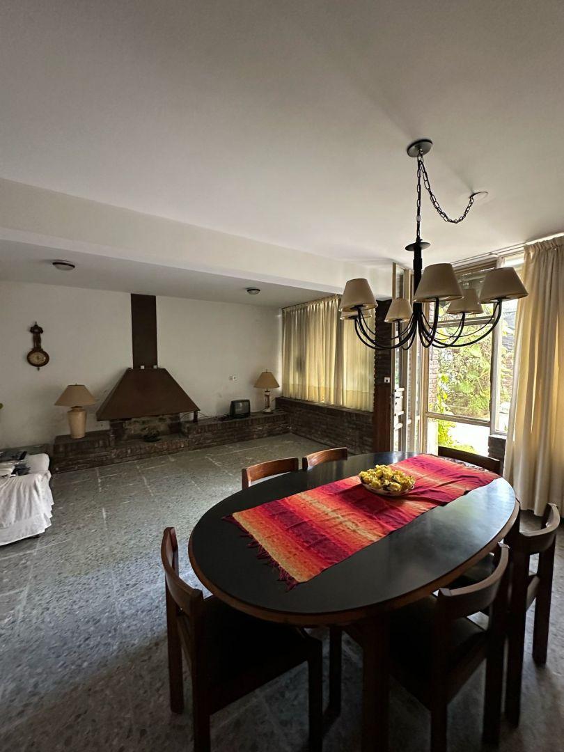 Charlone 1288. Entre Sarmiento y Peron, San Miguel, GBA Norte