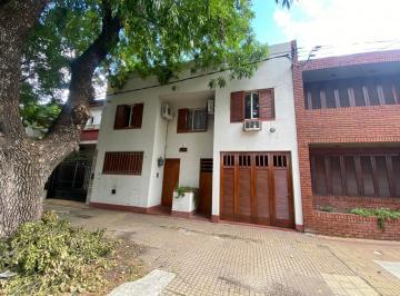 Casa · 195m² · 4 Ambientes · 1 Cochera · Casa en Venta
