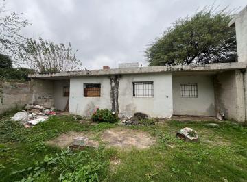 Departamento de 6 ambientes, La Calera · 2 Departamentos con 540 m² de Terreno – La Calera – B° Industrial