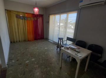 Oficina comercial de 4 ambientes, La Matanza · Oficina 1er Piso 3 Ambiente con Amplios Espacios Para Actividades