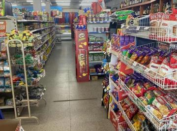 Fondo de comercio · 480m² · 3 Ambientes · Fondo de Comercio en Alquiler - Super Mercado - Villa Elvira