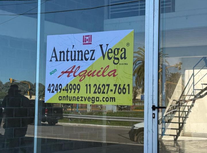 Local comercial · 69m²