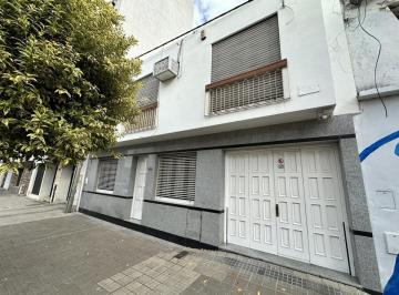 Casa · 225m² · 7 Ambientes · 2 Cocheras · Casa en Venta en La Plata