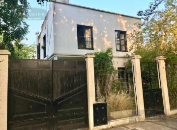 Casa · 630m² · 4 Dormitorios · Propiedad en Jose Marmol
