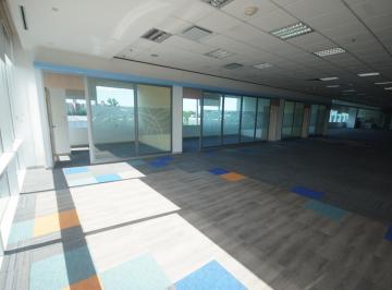 Oficina comercial · 770m² · 13 Cocheras · Oficina en Alquiler en Planta Libre con Divisiones Lista Para Entrar