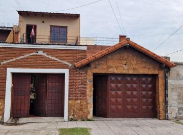 PH · 380m² · 10 Ambientes · 1 Cochera · Propiedad con 4 Departamentos - Ideal Inversion.