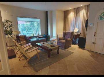 Casa · 353m² · 3 Dormitorios · Excelente Propiedad en Venta