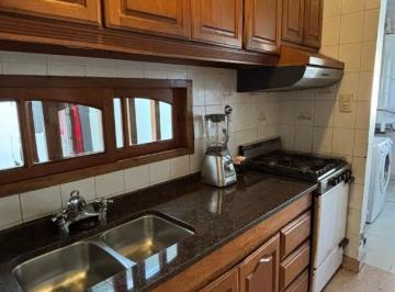 Casa · 223m² · 4 Ambientes · 1 Cochera · Amplia Casa en Guadalupe Este