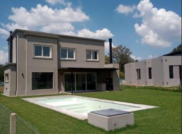 Casa · 179m² · 4 Ambientes · 2 Cocheras · Casa en Venta Barrio Parque El Trébol 4 Ambientes con Pileta