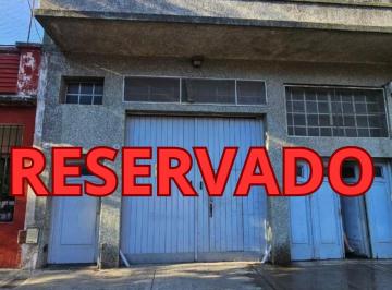 Bodega-Galpón de 2 ambientes, Pompeya · Alquiler Galpon