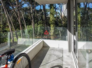 Departamento · 68m² · 3 Ambientes · 1 Cochera · Roosevelt