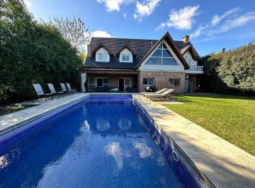 Casa · 300m² · 5 Ambientes · 1 Cochera · Venta Casa 5 Amb. Ombues de Hudson Oportunidad