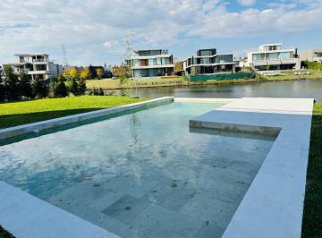 Casa · 423m² · 6 Ambientes · 1 Cochera · Casa Chalet en Venta en Virazón, Nordelta, Tigre