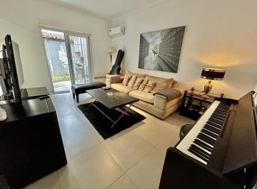 PH · 70m² · 3 Ambientes · PH Al Frente en Venta, 3 Ambientes con Jardín - Acassuso