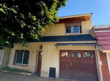 Casa · 800m² · 4 Ambientes · 1 Cochera · Casa 4 Amb Apta Credito