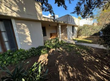 Casa de 8 ambientes, Córdoba · Casa con Pileta en Venta Villa Quisquizacate