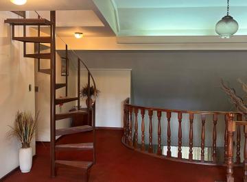 Casa de 5 ambientes, La Matanza · Chalet 5 Amb. en Venta. con Parque y Garage Para Varios Autos. Villa Sarmiento.