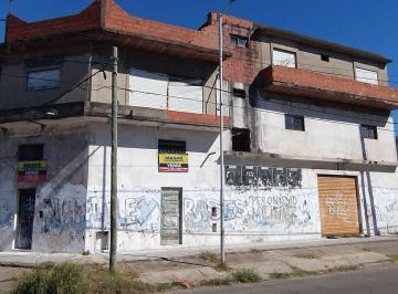 Casa · 175m² · 5 Ambientes · 1 Cochera · Local P. Baja y Depto. P. Alta a Refaccionar