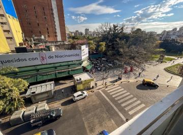 Oficina comercial · 60m² · 4 Ambientes · Oficina en Recoleta