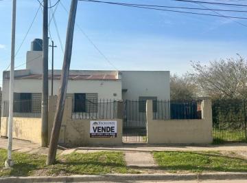 Casa de 3 ambientes, Ranchos · Casa de 72 m². Calle Moreno. Ranchos