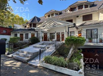 Casa · 160m² · 4 Ambientes · 1 Cochera · Casa en Venta