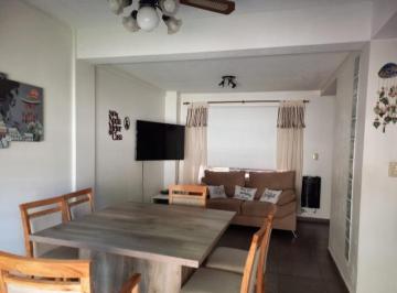 Departamento de 4 ambientes, Almirante Brown · Triplex en Venta en Muy Buena Ubicación en Adrogue