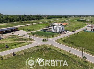 Terreno · 704m² · Lote en Venta en Village Plaza, Bella Vista
