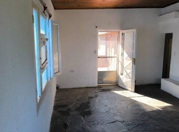 Departamento de 2 ambientes, Berazategui · Alquila Depto 2 Ambientes /planta Alta (Contrafrente) Berazategui