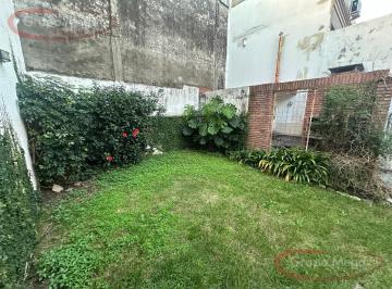 Casa · 197m² · 4 Ambientes · 1 Cochera · Casa en Lote Propio 4 Amb Gge Patio Jardin Tza