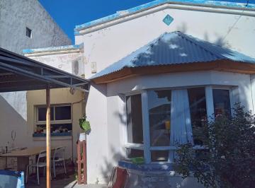 Casa · 177m² · 4 Ambientes · 1 Cochera · Propiedad en Venta Las Grutas, Río Negro