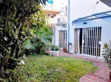 Casa de 3 ambientes, Versalles · Casa 3 Amb C/parque