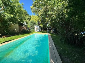 Casa · 73m² · 3 Ambientes · 2 Cocheras · Casa de Fin de Semana en Funes