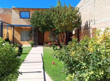 Casa · 89m² · 3 Ambientes · 1 Cochera · Alquiler Casa Cutral Co B Parque Oeste