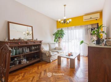Departamento · 72m² · 5 Ambientes · Venta | Permuta - Departamento - 3 Dorm. con Balcón - Centro, Rosario. Apto Crédito.