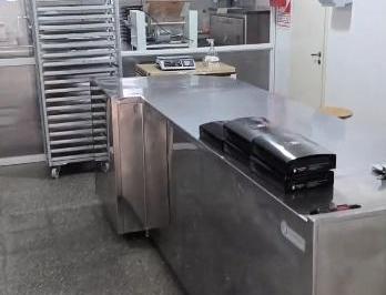 Local comercial de 3 ambientes, Mar del Plata · Alquiler 24 Meses — Local a La Calle — Zona Pompeya